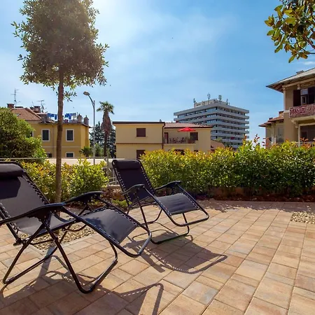 Luxury Center -50m To The Sea Апартаменты Опатия