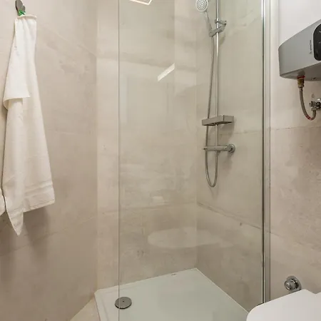 Luxury Center -50m To The Sea Οπατία